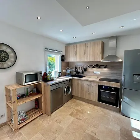 Bas De Cosy Les Pins Avec Jardin