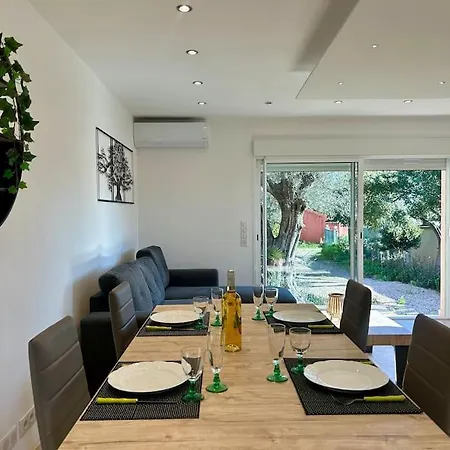 Bas De Cosy Les Pins Avec Jardin *